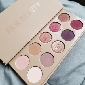 KKW Classic Blossom Eyeshadow Palette